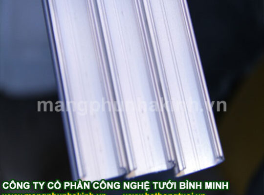 Thanh nẹp C và zíc zắc với mô hình nẹp nhà kính mái hở cố định một bên