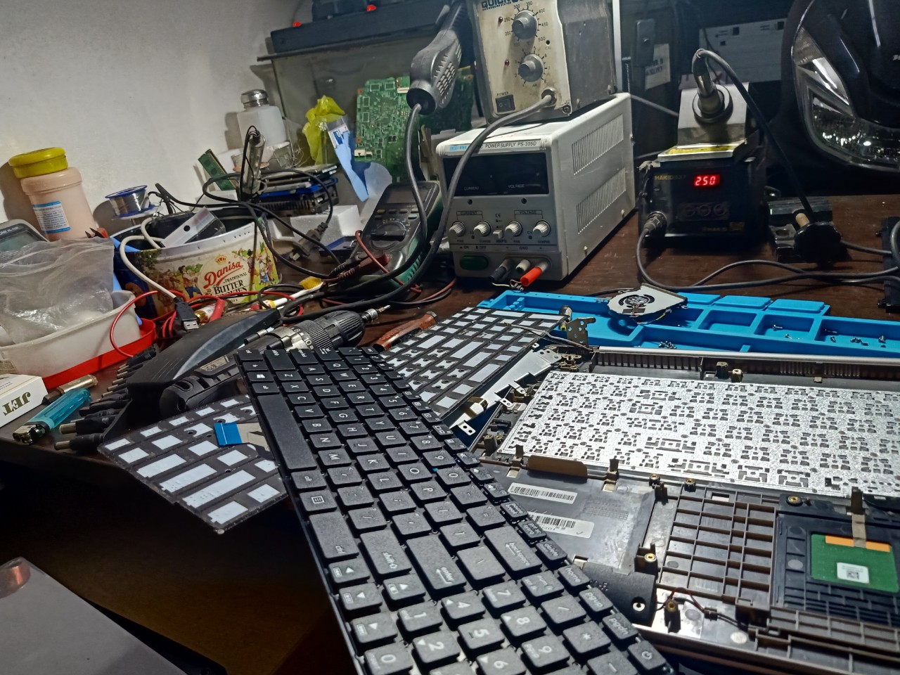 Sửa máy tính sửa laptop tại Tân Phú
