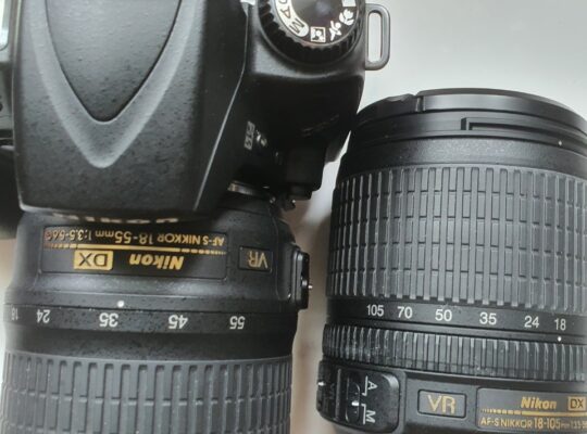 Nikon D90 và lens 18-55 VR +18-105mm VR