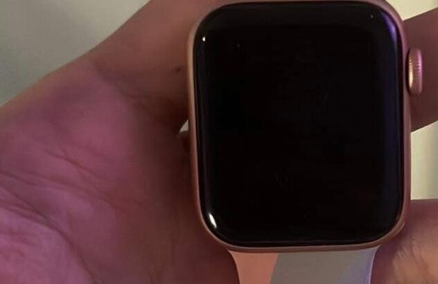 Mình cần ra đi Apple Watch SE