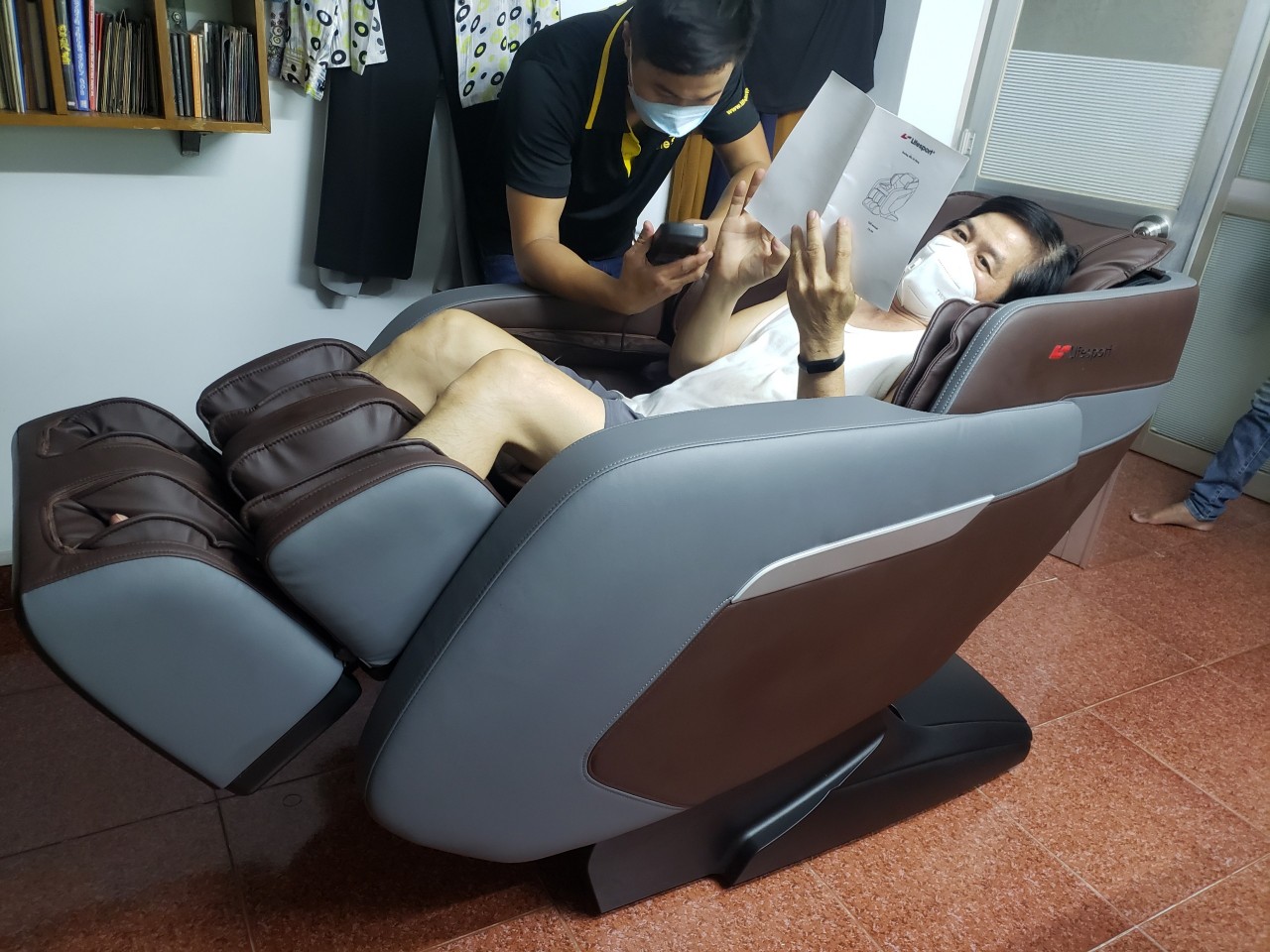 Ghế massage điều khiển giọng nói Lifesport LS-399