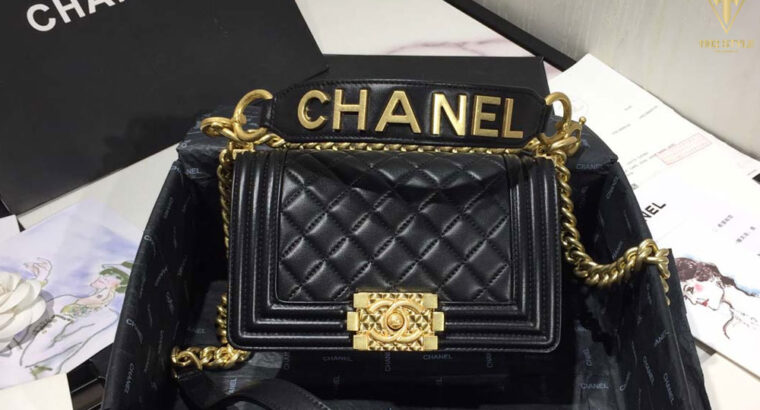 Túi đeo chéo Chanel sở hữu sự độc đáo và đẳng cấp riêng biệt