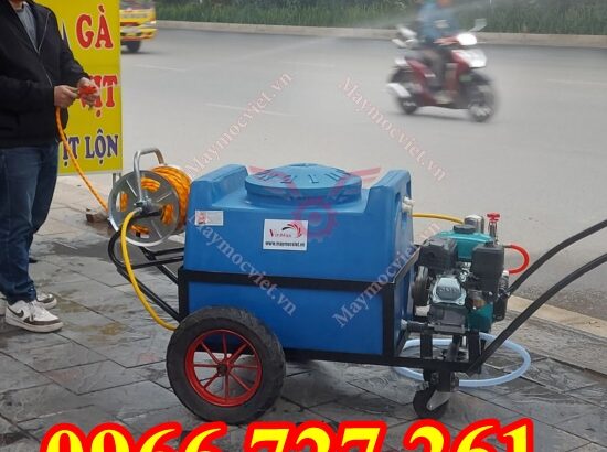 Máy phun thuốc thùng 200L đẩy tay di động