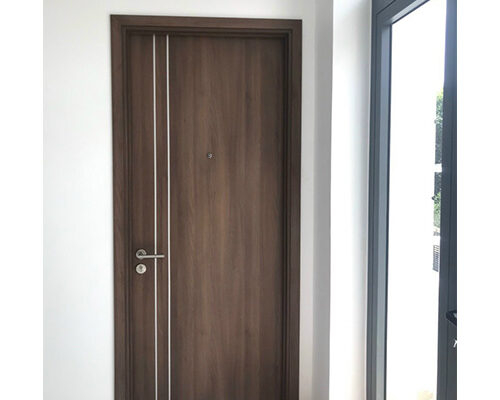 cửa gỗ MDF tại xưởng