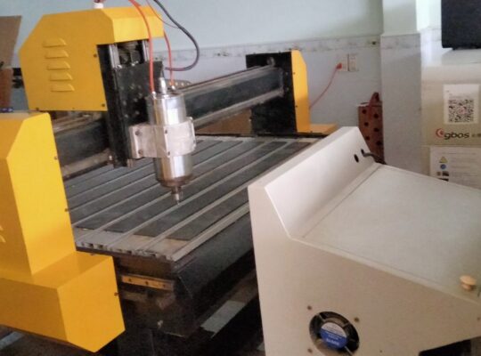 Thanh lý bán máy cnc 1325 cũ chuyên cắt quảng cáo